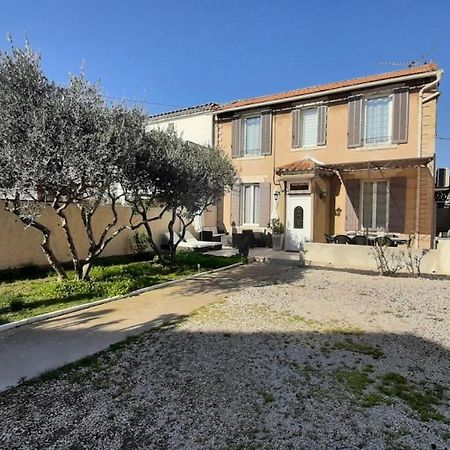 Maison Maloya 2 Chambres Avec Jardin Cavaillon Exteriör bild