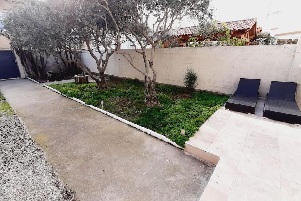 Maison Maloya 2 Chambres Avec Jardin Cavaillon Exteriör bild